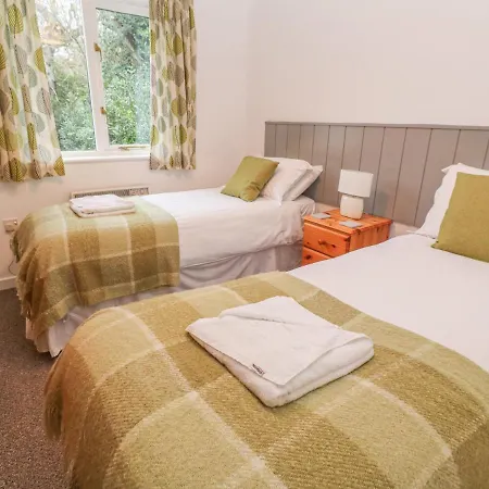 71 Maen Valley Park Holiday home