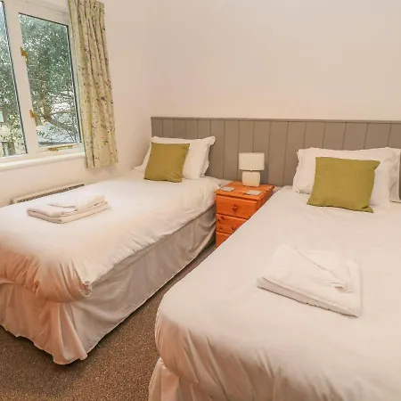 71 Maen Valley Park * Falmouth